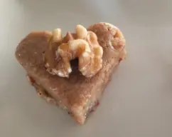 Step <p>O puedes hacer formas con moldes de galletas.</p><p><br></p><p>FELIZ NAVIDAD ?</p> illustration