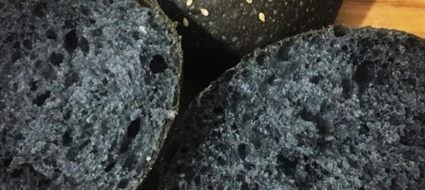 PAN DE HAMBURGUESA CON CARBON ACTIVADO